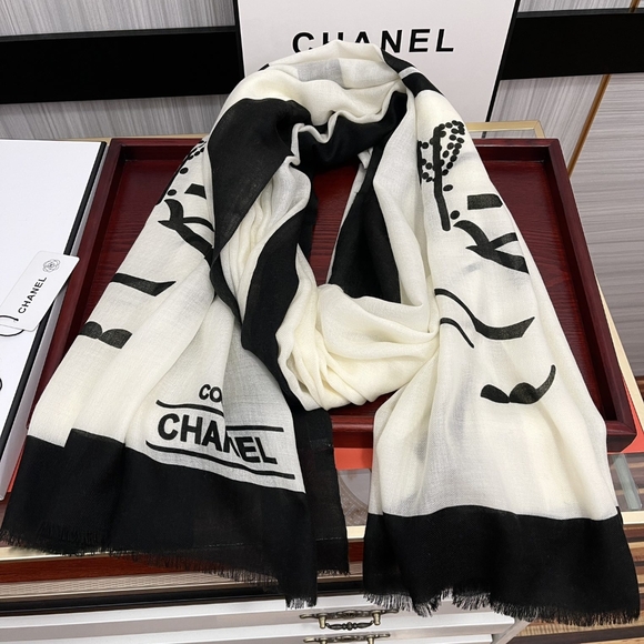 Chanel double c cashmere long scarf - Picture 8 of 9